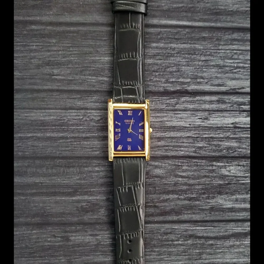 Vintage Tank Men‎ Tank Blue Dial Black Leather Dress Watch New Mvt & Batt 🌟